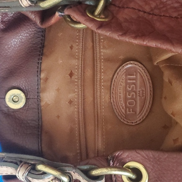 Women’s Fossil Long Live Vintage Leather Explorer Hobo Bag - Picture 9 of 12